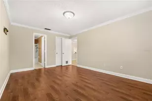 3823 N Oak Dr, Tampa, FL 33611 - Photo 11
