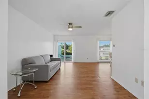 2722 Sherbrooke Ln, Palm Harbor, FL 34684 - Photo 5