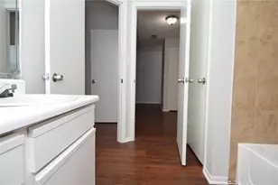 8630 Mallard Reserve Dr, Tampa, FL 33614 - Photo 29