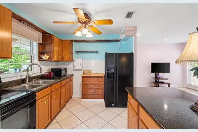 824 67th Street S, Saint Petersburg, FL 33707 - Photo 19