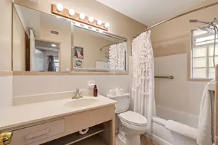 824 67th St S, Saint Petersburg, FL 33707 - Photo 15