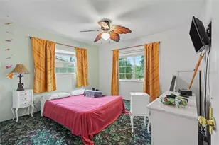 824 67th St S, Saint Petersburg, FL 33707 - Photo 13