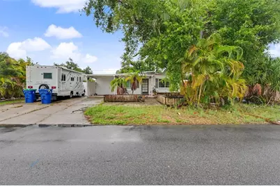 824 67th Street S, Saint Petersburg, FL 33707 - Photo 7