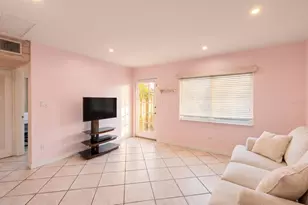 824 67th St S, Saint Petersburg, FL 33707 - Photo 11