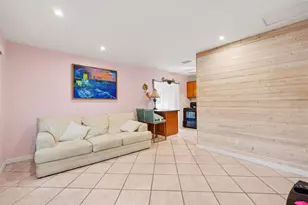 824 67th St S, Saint Petersburg, FL 33707 - Photo 11