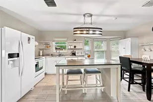 670 Kirkland Cir, Dunedin, FL 34698 - Photo 13