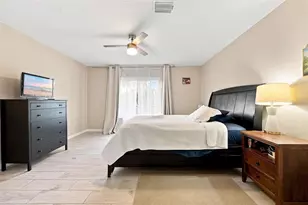 670 Kirkland Cir, Dunedin, FL 34698 - Photo 17