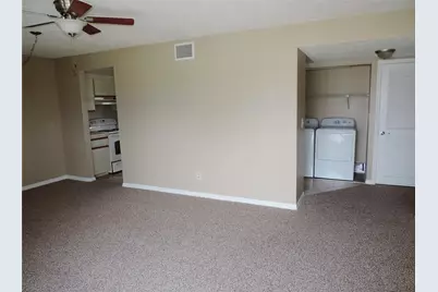 145 116th Avenue #301, Treasure Island, FL 33706 - Photo 7