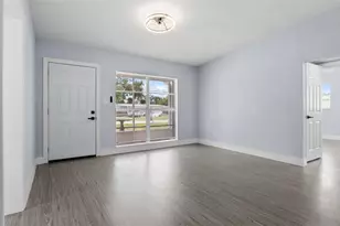7710 Coral Vine Ln, Tampa, FL 33619 - Photo 9