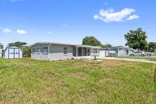 7710 Coral Vine Ln, Tampa, FL 33619 - Photo 3
