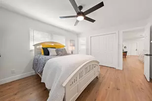 8879 111th St, Seminole, FL 33772 - Photo 13