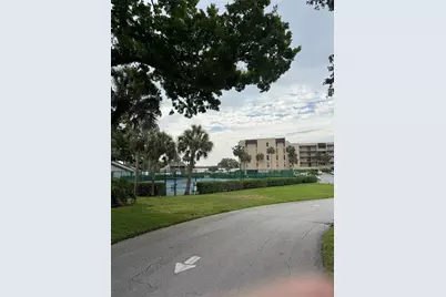 90 S Highland Avenue #202, Tarpon Springs, FL 34689 - Photo 9