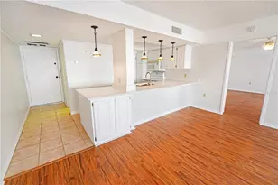 4141 Bayshore Blvd, Tampa, FL 33611 - Photo 9