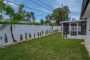 6709 Cardinal Dr S, Saint Petersburg, FL 33707 - Photo 51