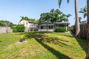 2712 Cedaridge Dr, Tampa, FL 33618 - Photo 27