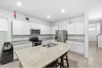 369 Mangrove Shade Circle, Apollo Beach, FL 33572 - Photo 9