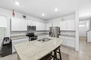 369 Mangrove Shade Cir, Apollo Beach, FL 33572 - Photo 9