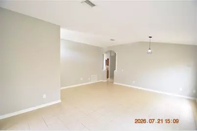 4033 Huntingdale Court, Wesley Chapel, FL 33543 - Photo 7