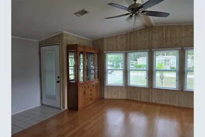 37747 Silver Pines Avenue, Zephyrhills, FL 33542 - Photo 15