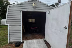 37747 Silver Pines Ave, Zephyrhills, FL 33542 - Photo 55