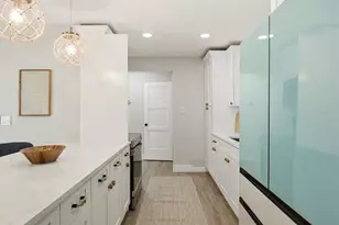 2168 Victoria Dr, Clearwater, FL 33763 - Photo 15