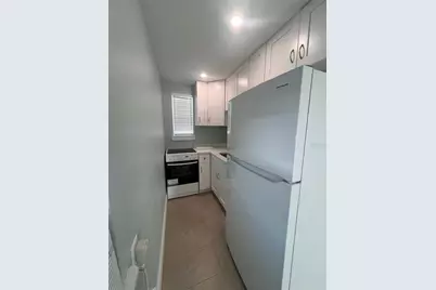40 82nd Avenue #Unit 3, Saint Petersburg, FL 33706 - Photo 11