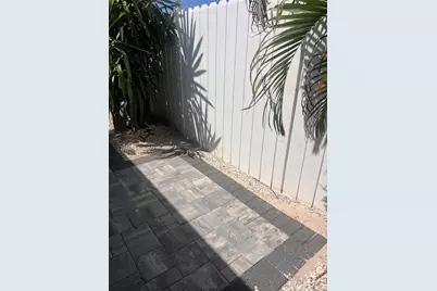 40 82nd Avenue #Unit 3, Saint Petersburg, FL 33706 - Photo 3