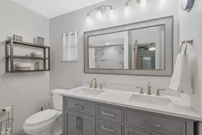 8513 Dee Circle, Riverview, FL 33569 - Photo 9