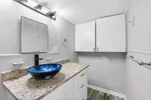 128 W North St, Tampa, FL 33604 - Photo 13