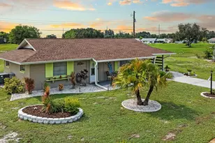 901 Hacienda Dr, Sun City Center, FL 33573 - Photo 53