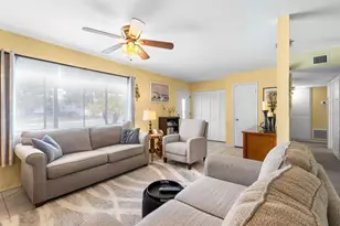 901 Hacienda Dr, Sun City Center, FL 33573 - Photo 7