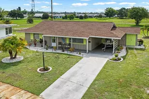 901 Hacienda Dr, Sun City Center, FL 33573 - Photo 37