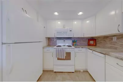 17920 Gulf Boulevard #1808, Redington Shores, FL 33708 - Photo 7