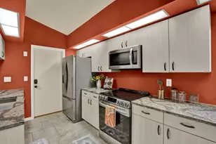 2023 Prestancia Ln, Sun City Center, FL 33573 - Photo 33