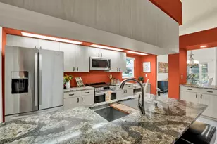 2023 Prestancia Ln, Sun City Center, FL 33573 - Photo 31