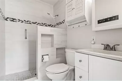 2011 Hadrian Court #2011, Sun City Center, FL 33573 - Photo 15