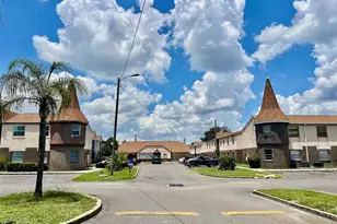 9015 Westchester Cir, Tampa, FL 33604 - Photo 19