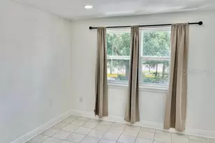 9015 Westchester Cir, Tampa, FL 33604 - Photo 15