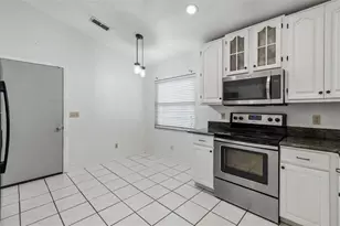 4133 Barret Ave, Plant City, FL 33566 - Photo 9
