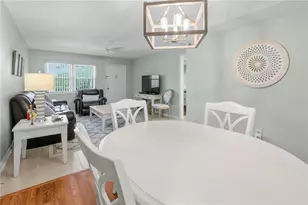 7801 11th St N, Saint Petersburg, FL 33702 - Photo 11