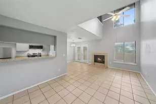 12409 Titus Ct, Tampa, FL 33612 - Photo 5