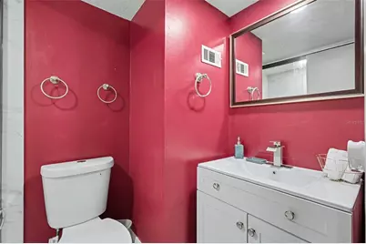 4505 La Capri Court, Tampa, FL 33611 - Photo 9