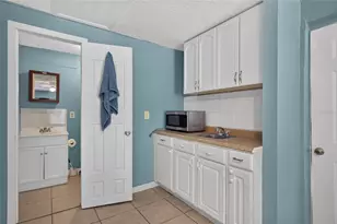 6711 Glen Forest Ct, Tampa, FL 33615 - Photo 25