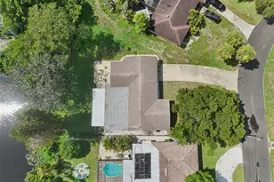 11435 Oval Dr E, Largo, FL 33774 - Photo 45