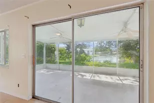 11435 Oval Dr E, Largo, FL 33774 - Photo 21