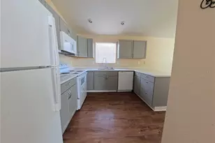 5560 61st St N, Saint Petersburg, FL 33709 - Photo 7