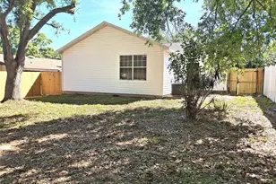 5560 61st St N, Saint Petersburg, FL 33709 - Photo 23