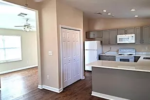 5560 61st St N, Saint Petersburg, FL 33709 - Photo 5