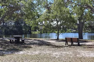 5560 61st St N, Saint Petersburg, FL 33709 - Photo 27