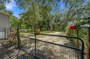 6839 Lumberton Rd, Zephyrhills, FL 33540 - Photo 47